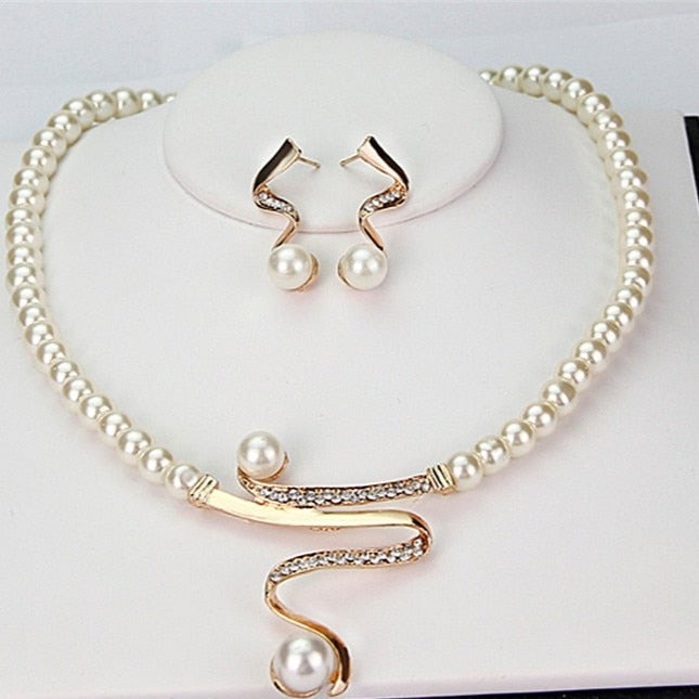 Set of Natural Pearl Earrings and Necklace