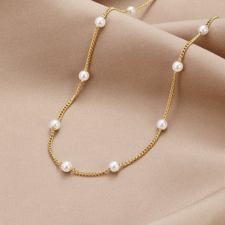Nura Necklace with Pearl